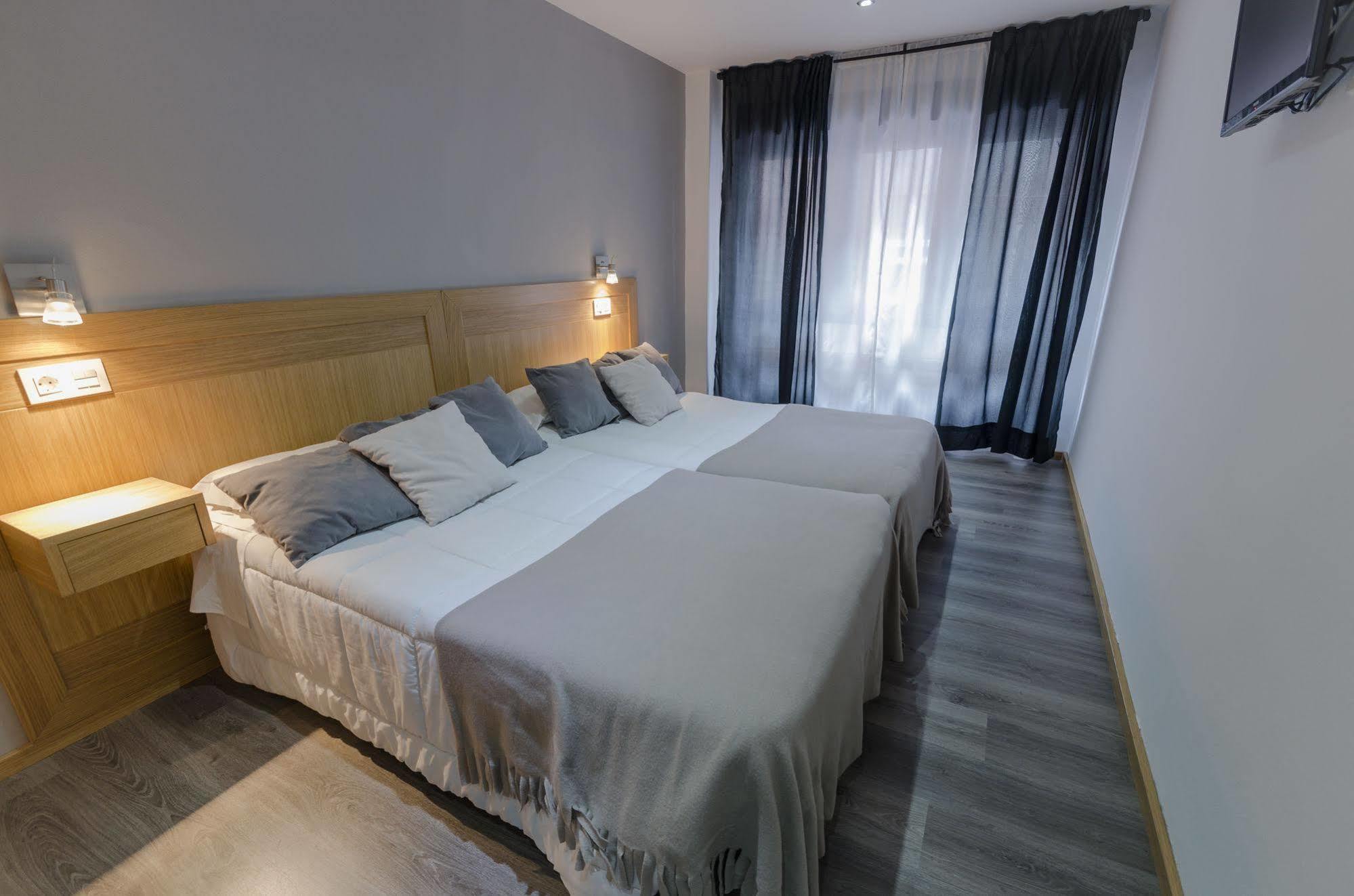 Hostal Libertad Хихон Экстерьер фото